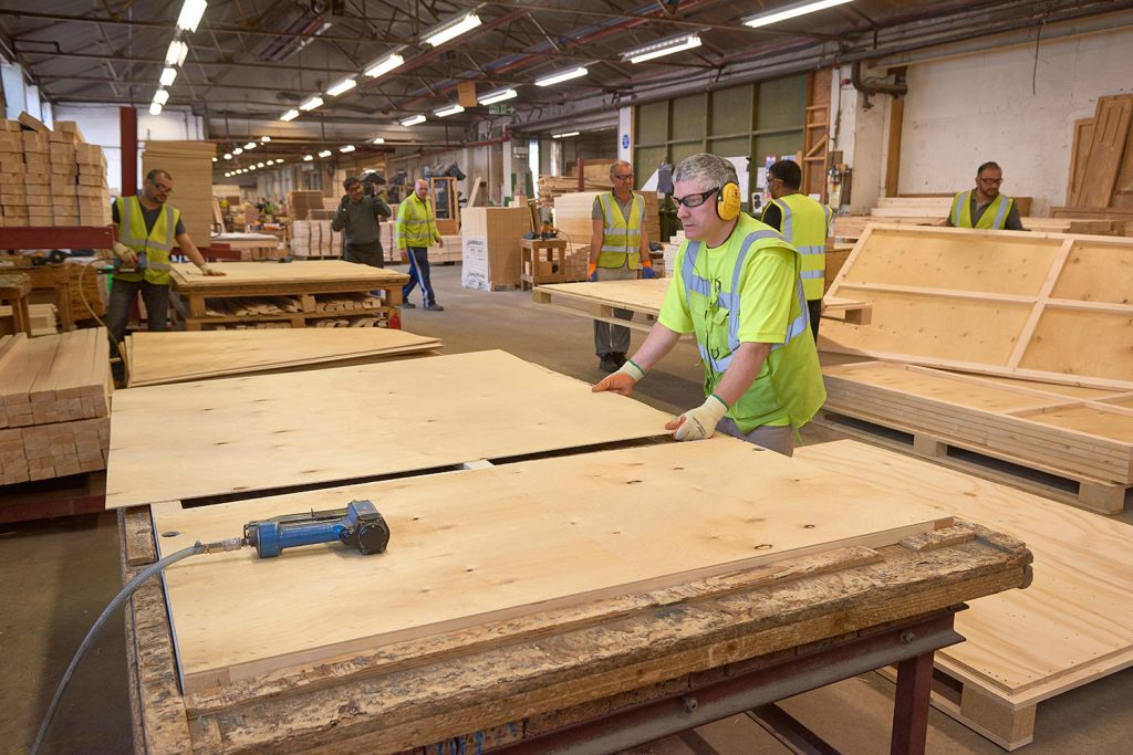 When Should You Use a Custom Crate Instead of Standard Packaging?