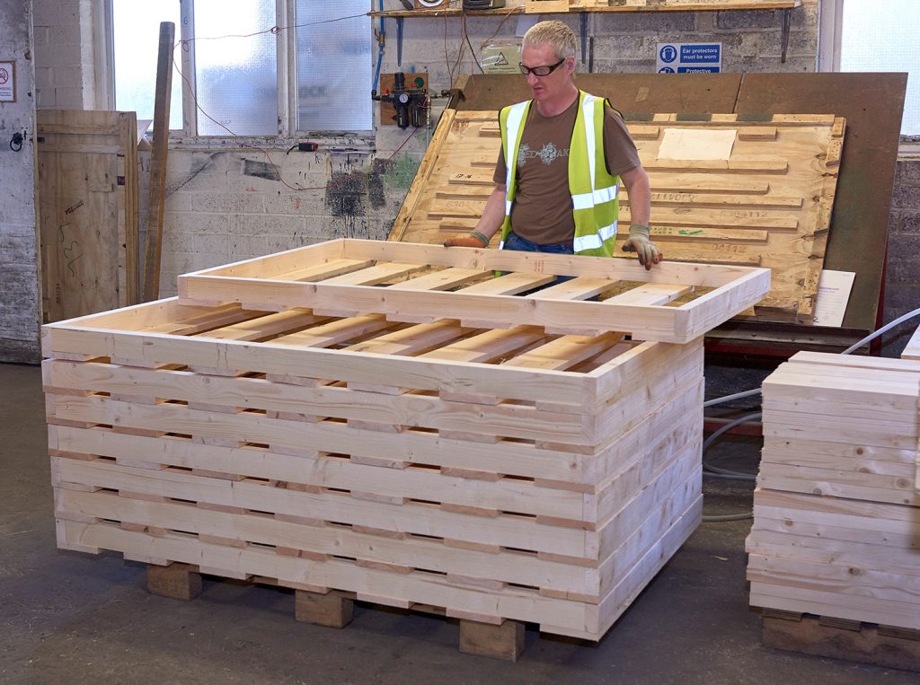 The Role of Wooden Pallets in Efficient Warehouse Logistics